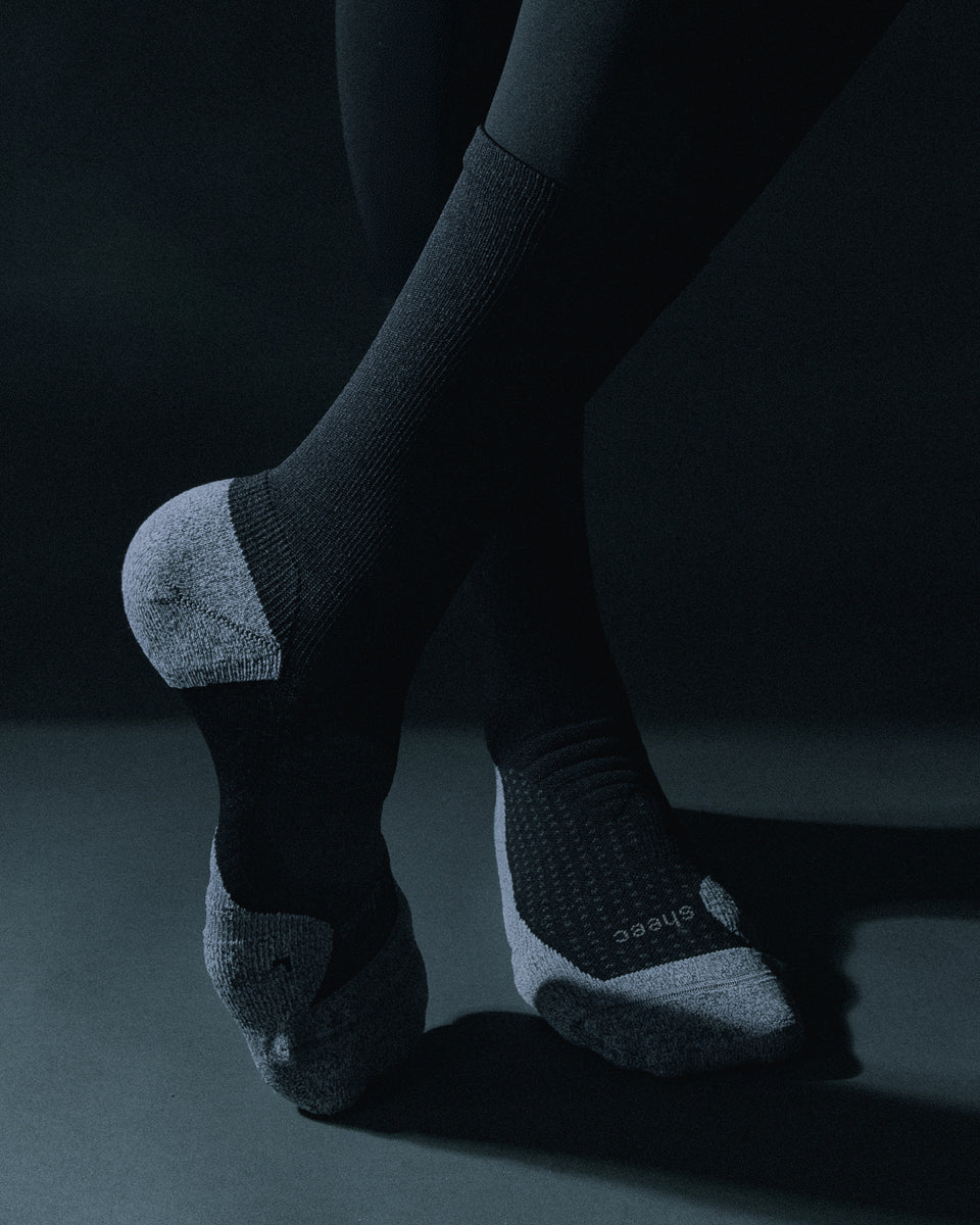 Reflective Compression Crew Socks – Running | ComFits Daybreak Jersey City Marathon Edition 2026 – Black