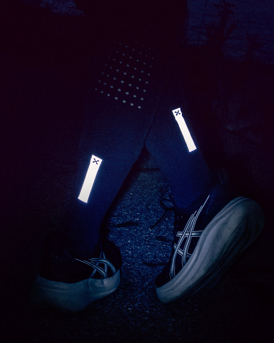 Daybreak – Reflective Compression Crew Socks | WHITE