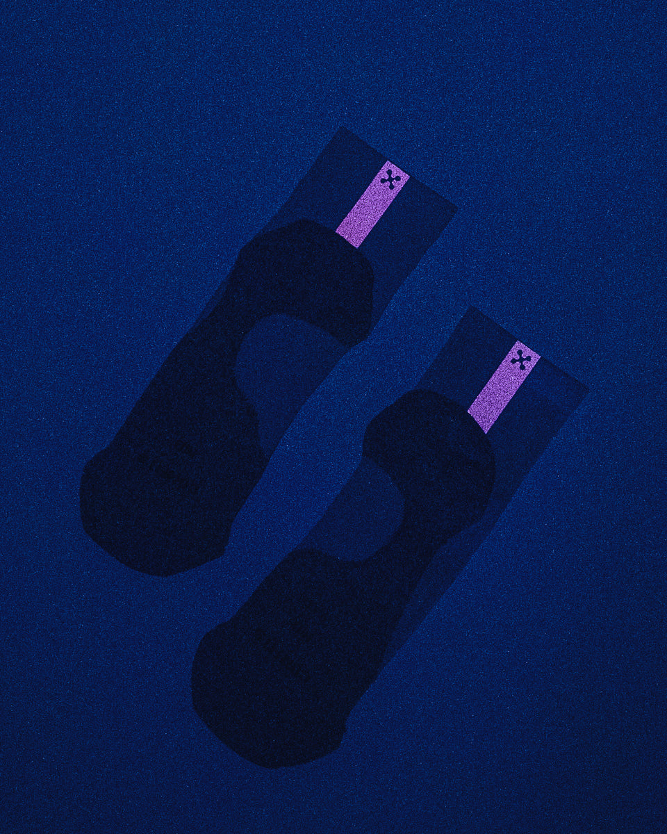 Daybreak – Reflective Compression Quarter Crew Socks | White + Neon Pink