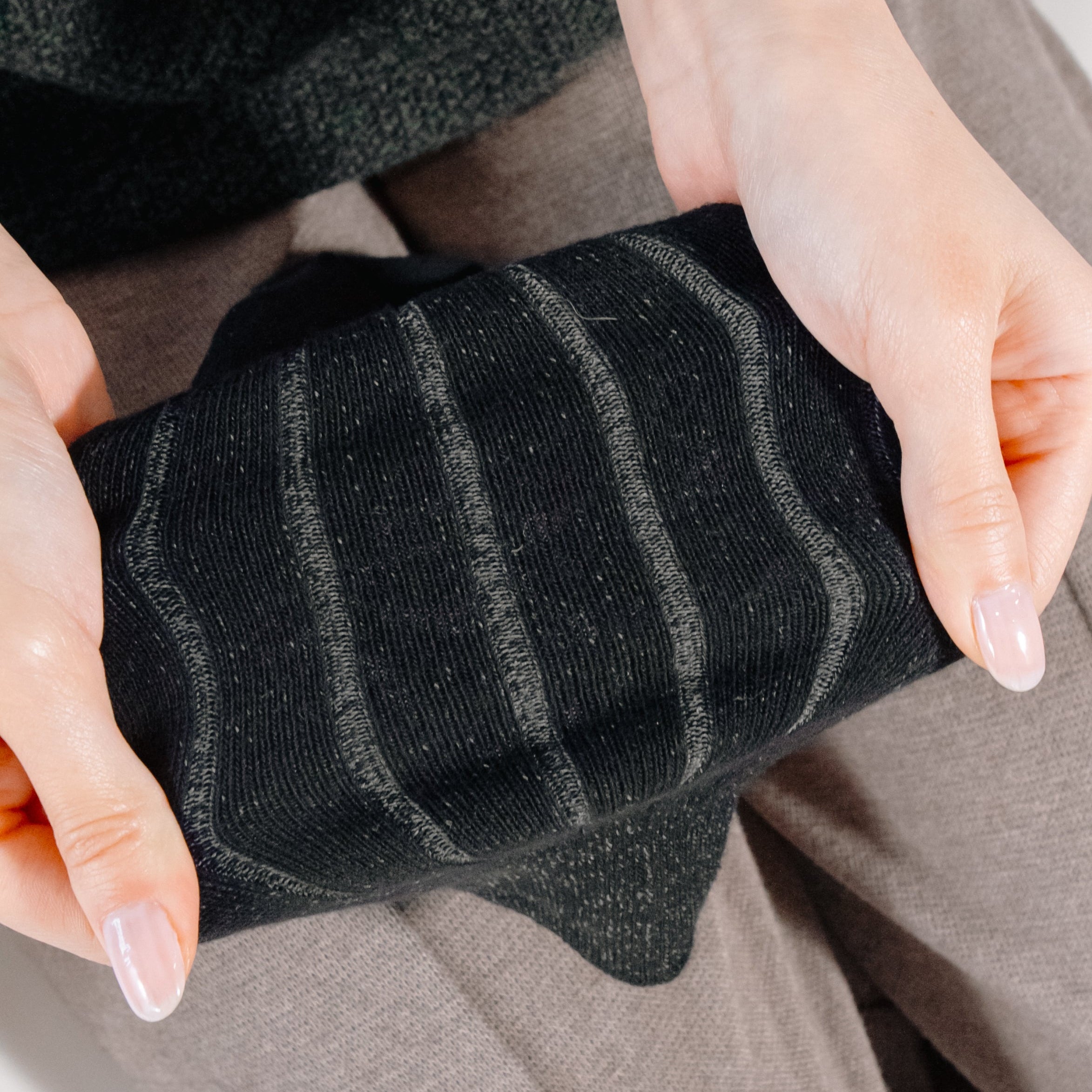 Everywear Crew Socks | BLACK Two-tone 6 Pair Gift Box