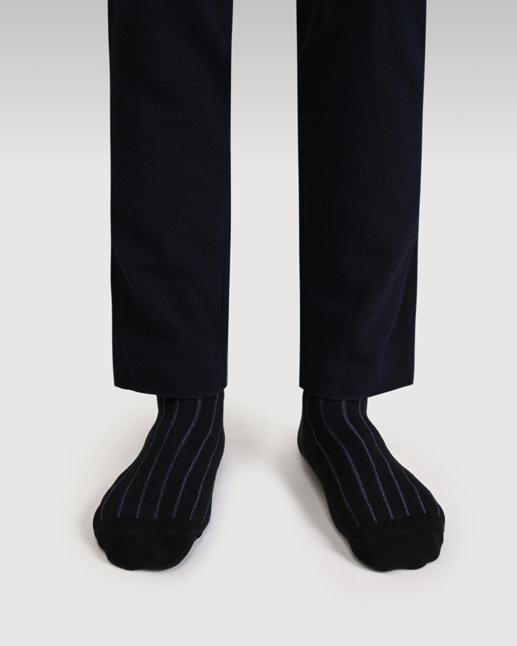Everywear Classic Crew Socks | BLACK x NAVY