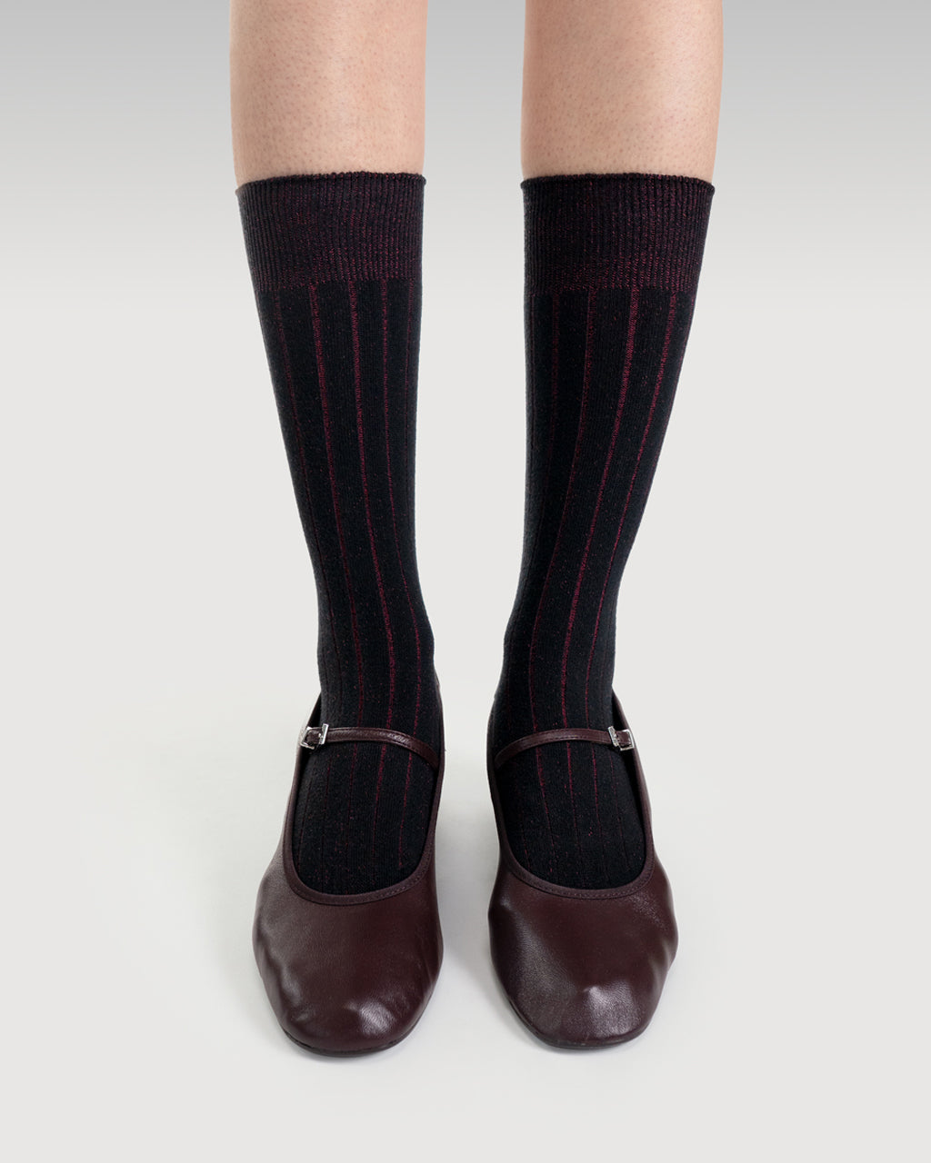 Everywear Classic Crew Socks | BLACK x RED