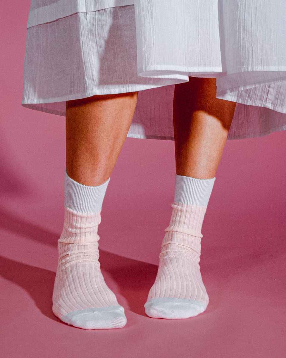 Everywear Refined Crew Socks | WHITE x PEACH