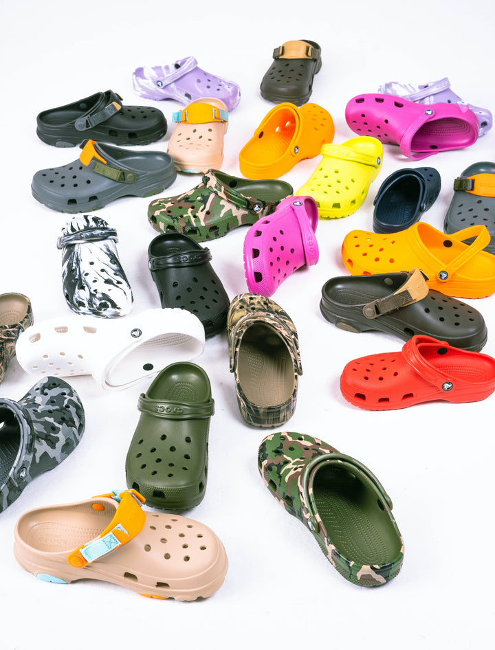 How to Wear Crocs With Socks: 5 Ways to Wear Croc Socks