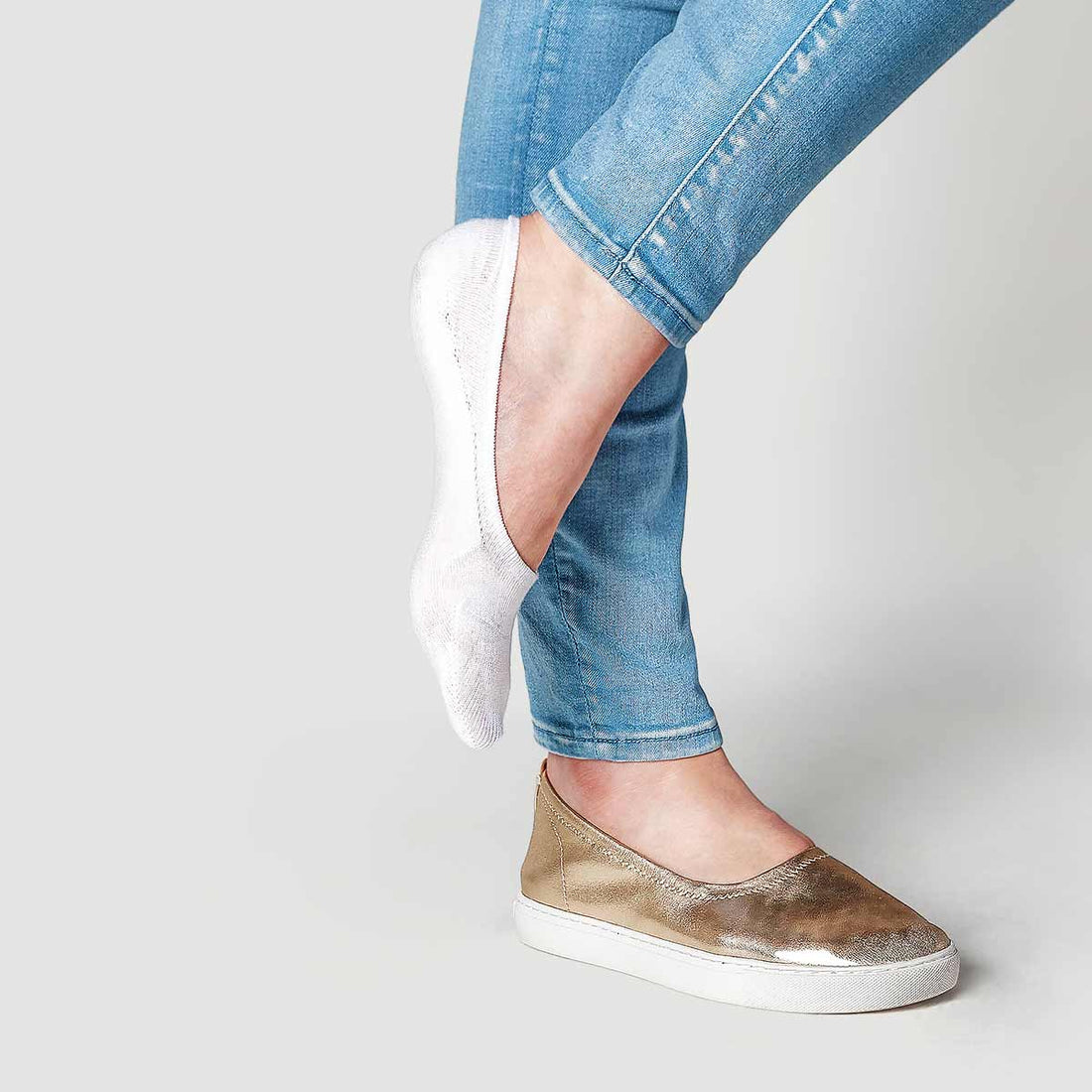 Active Low-cut Super Soft Modal Casual No Show Socks | WHITE