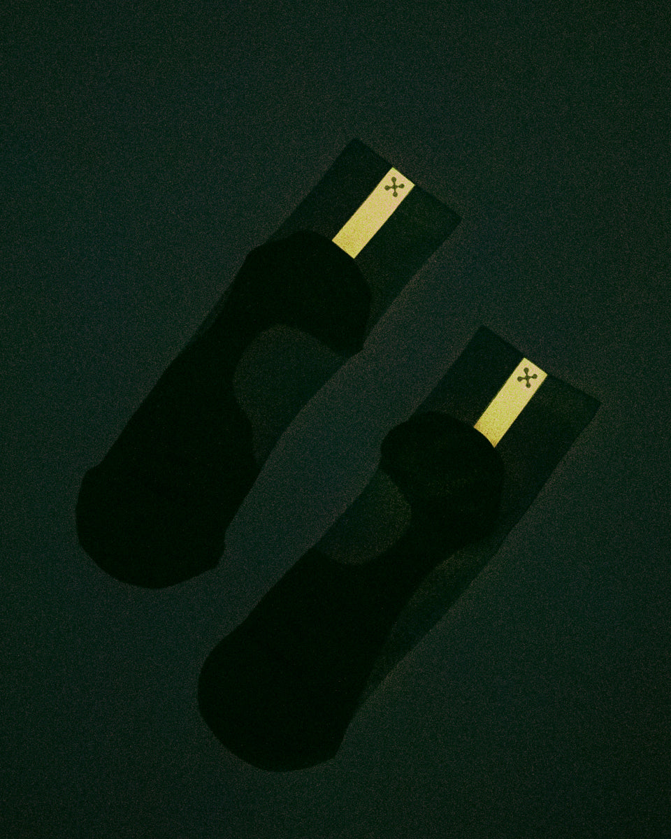 Daybreak – Reflective Compression Quarter Crew Socks | White + Neon Yellow
