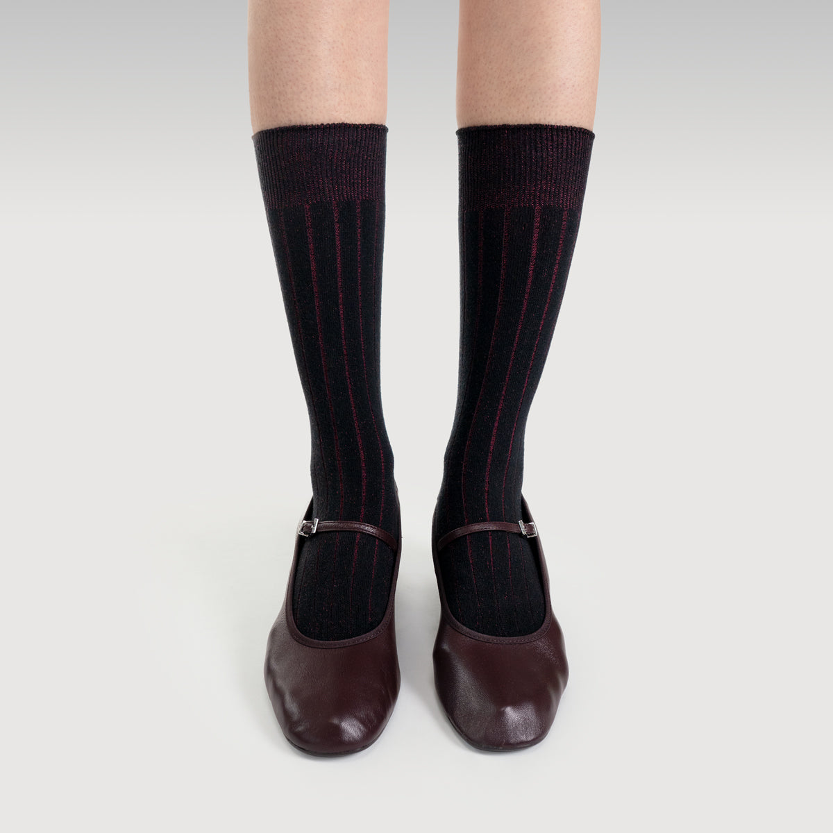 Everywear Classic Crew Socks | BLACK x RED