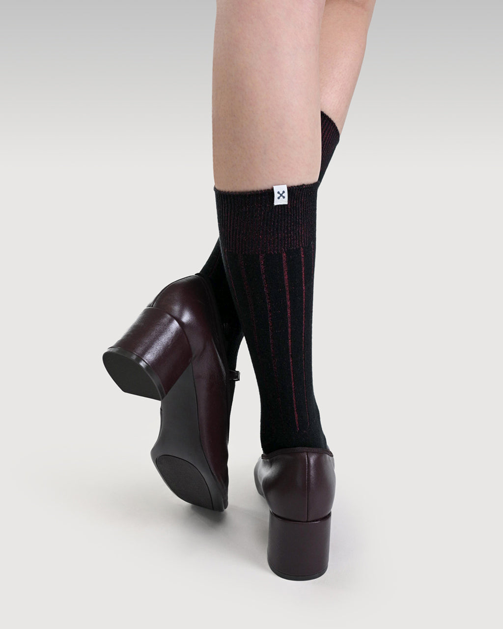 Everywear Classic Crew Socks | BLACK x RED