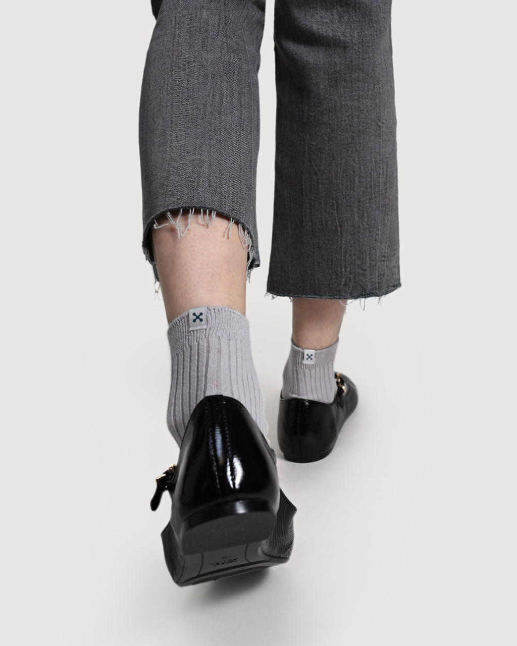 Everywear Refined Ankle Socks | GRAY