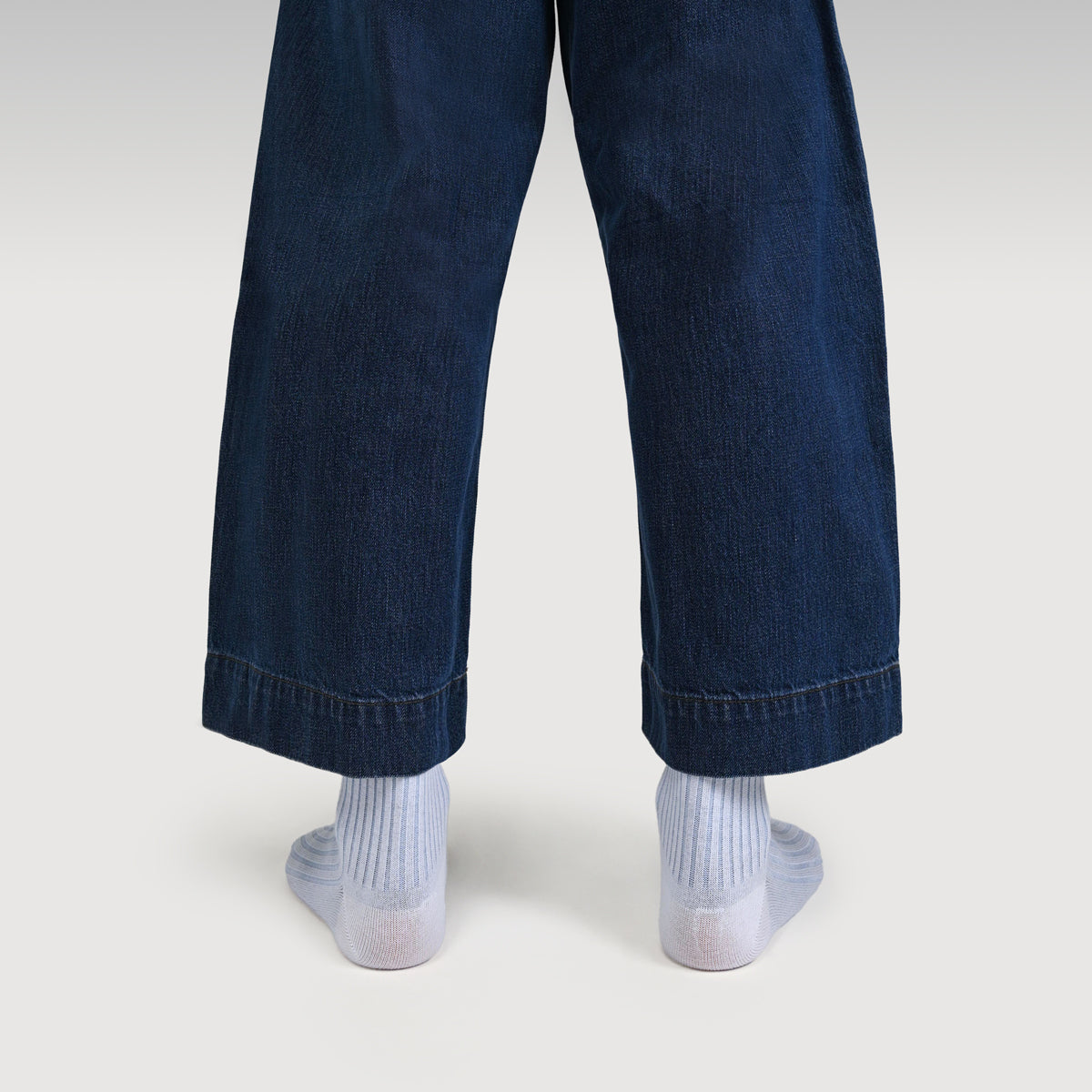 Everywear Refined Crew Socks | WHITE x BLUE