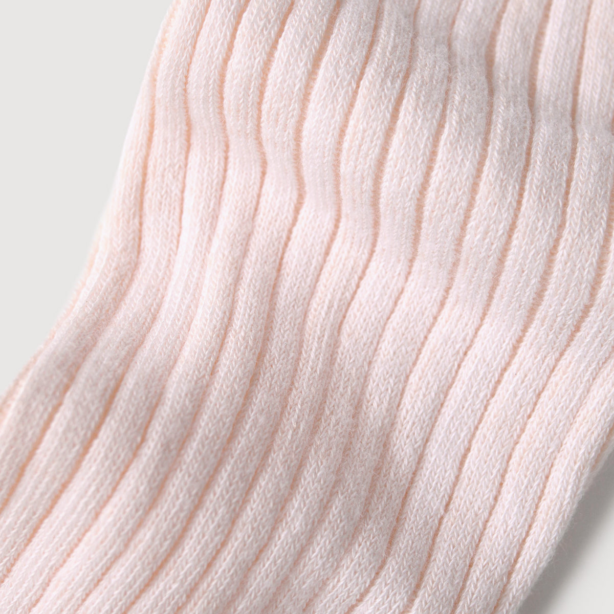 Everywear Refined Crew Socks | WHITE x PEACH
