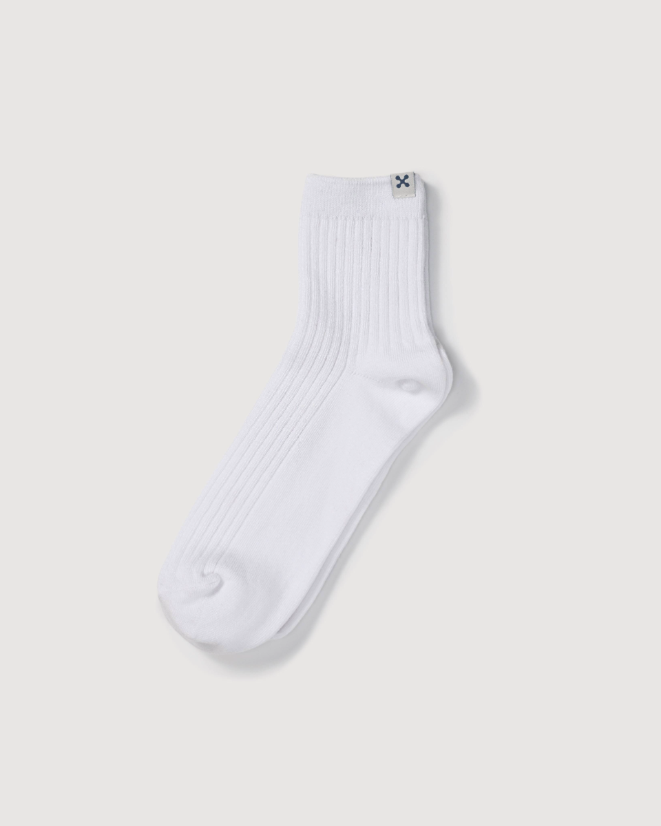 Everywear Refined Ankle Socks | WHITE
