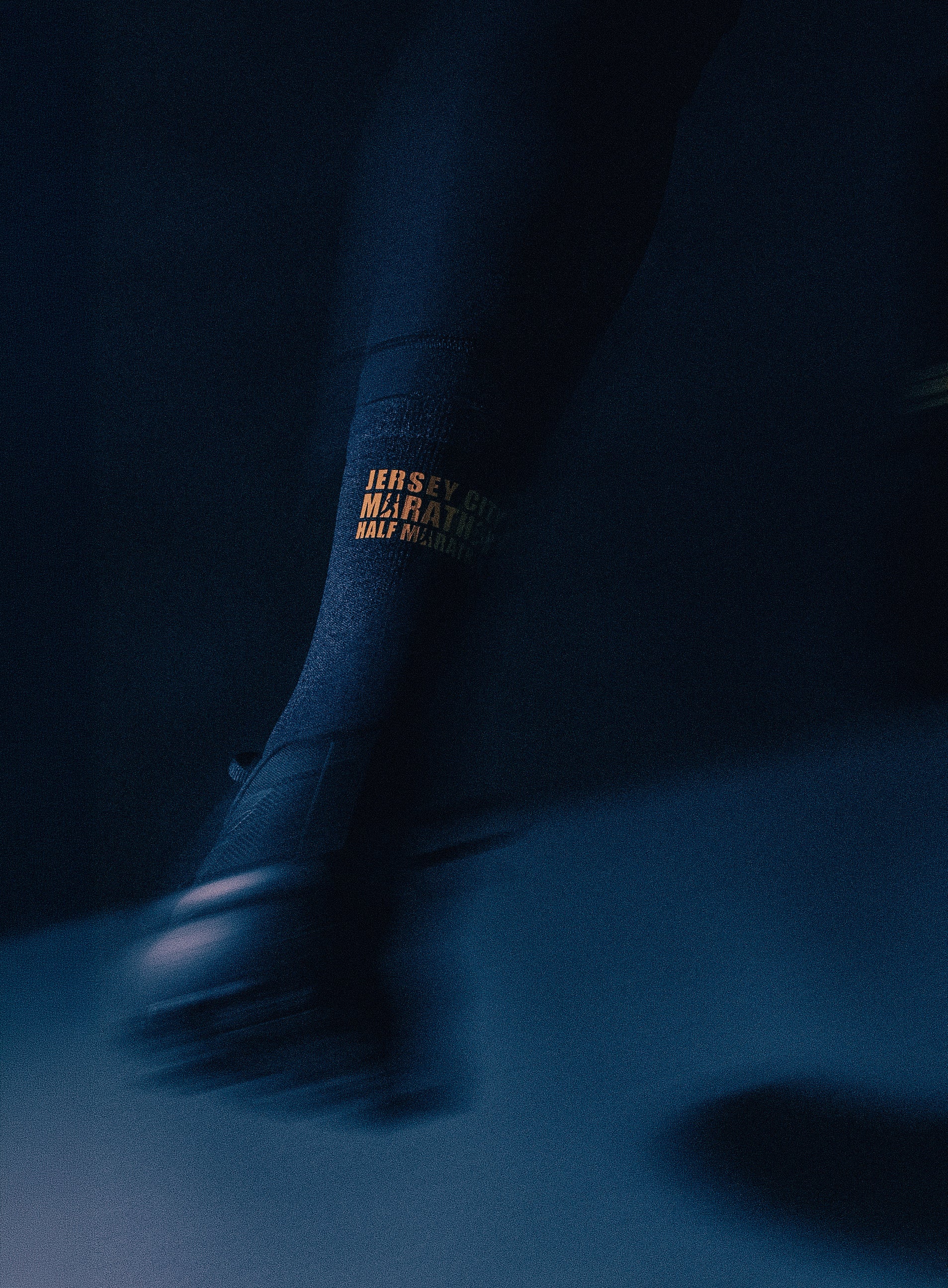 Reflective Compression Crew Socks – Running | ComFits Daybreak Jersey City Marathon Edition 2026 – Black