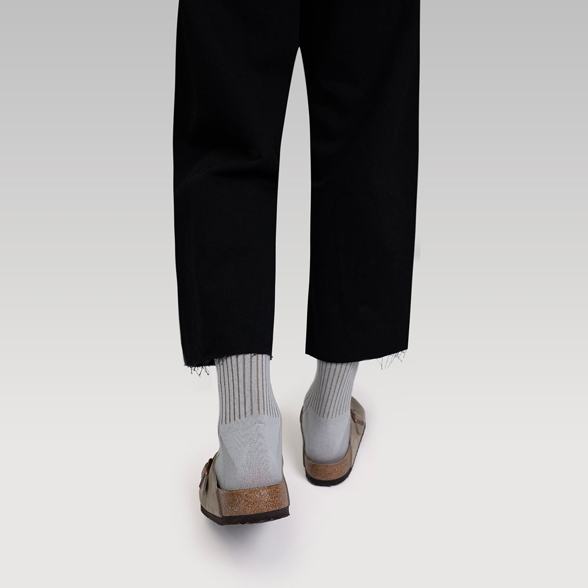 Everywear Refined Ankle Socks | GRAY x KHAKI