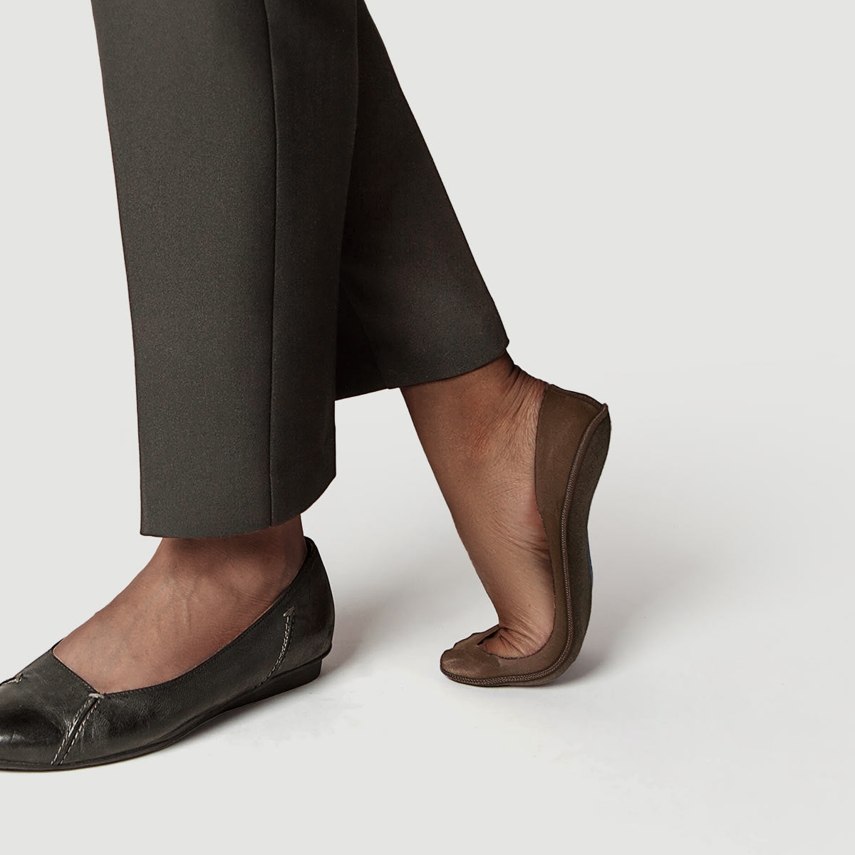 Secret Ultra Low-cut No Show Socks | BROWN