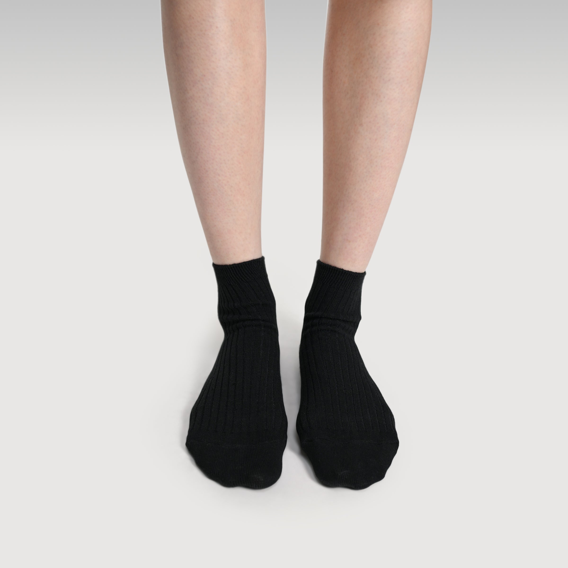 Everywear Refined Ankle Socks | BLACK