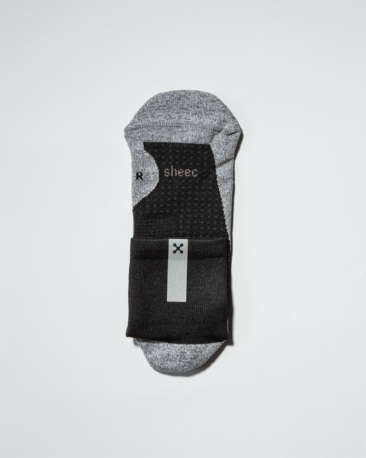 Daybreak – Reflective Compression Quarter Crew Socks | Black + Silver